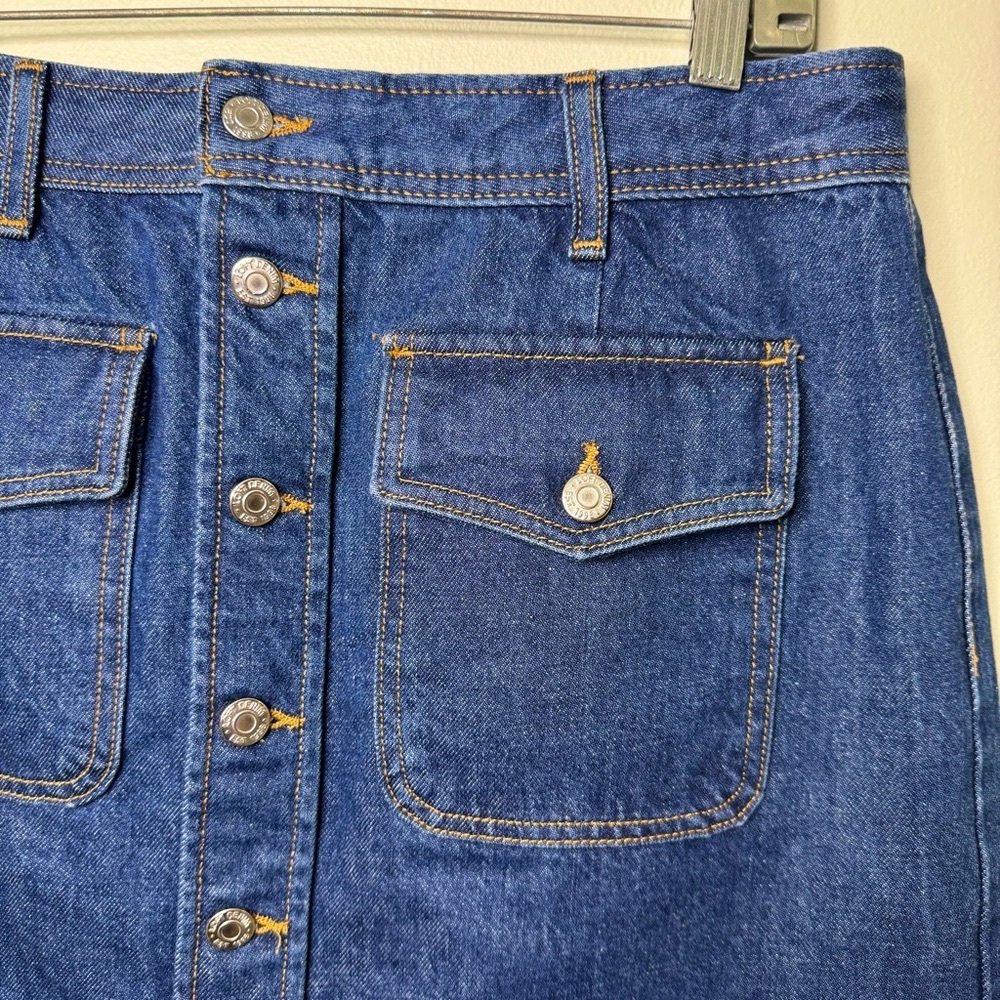LOFT Patch Pocket Button Front Denim Mini Skirt in Deep Indigo Wash Size 10 - Picture 5 of 12